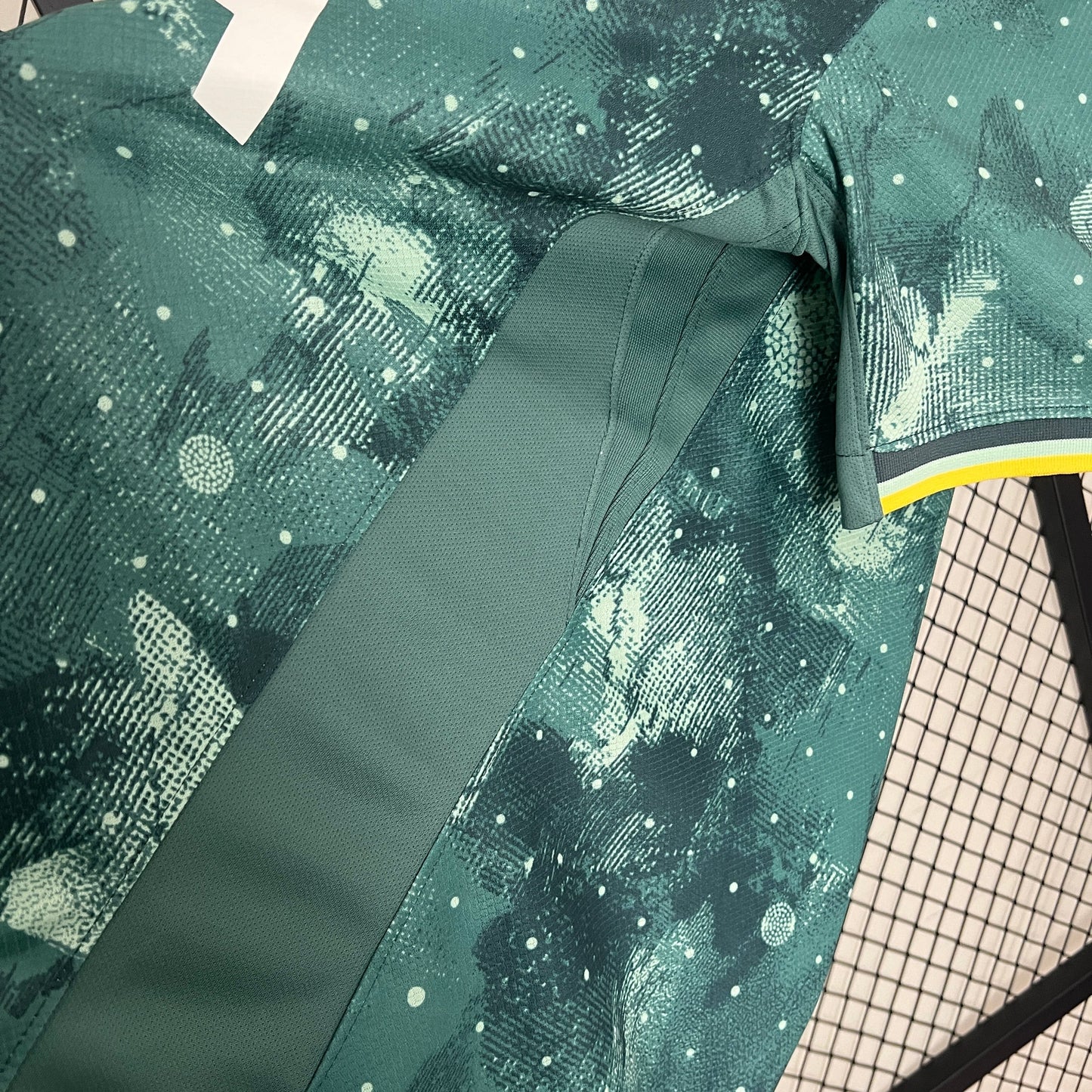 Tottenham 24-25 Third Away kit