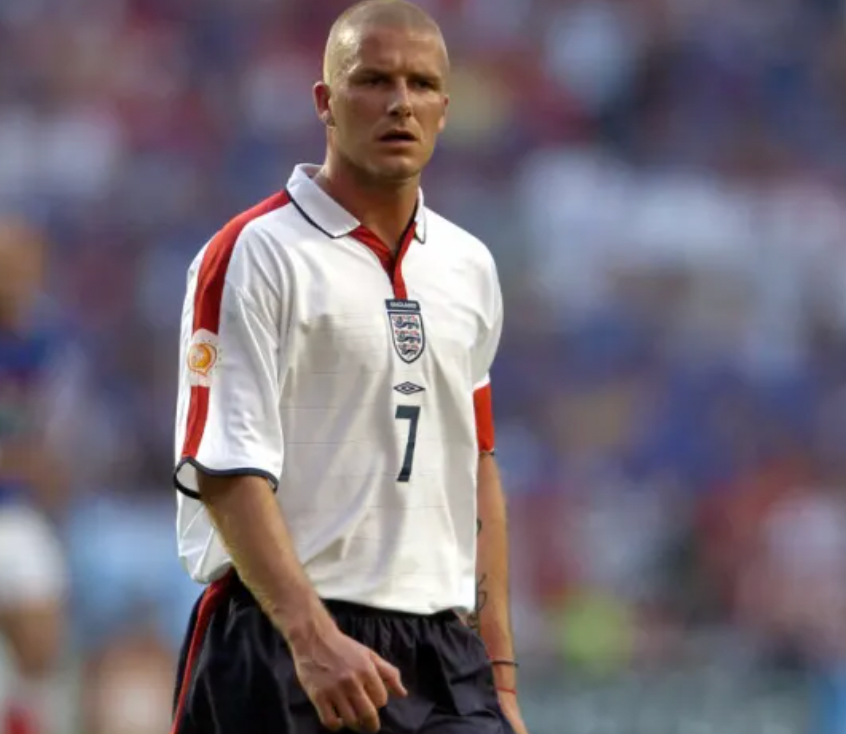 England Home retro kit 2004