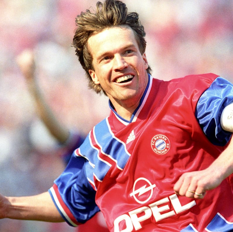 The Bayern Munchen Retro shirt 1993-1995