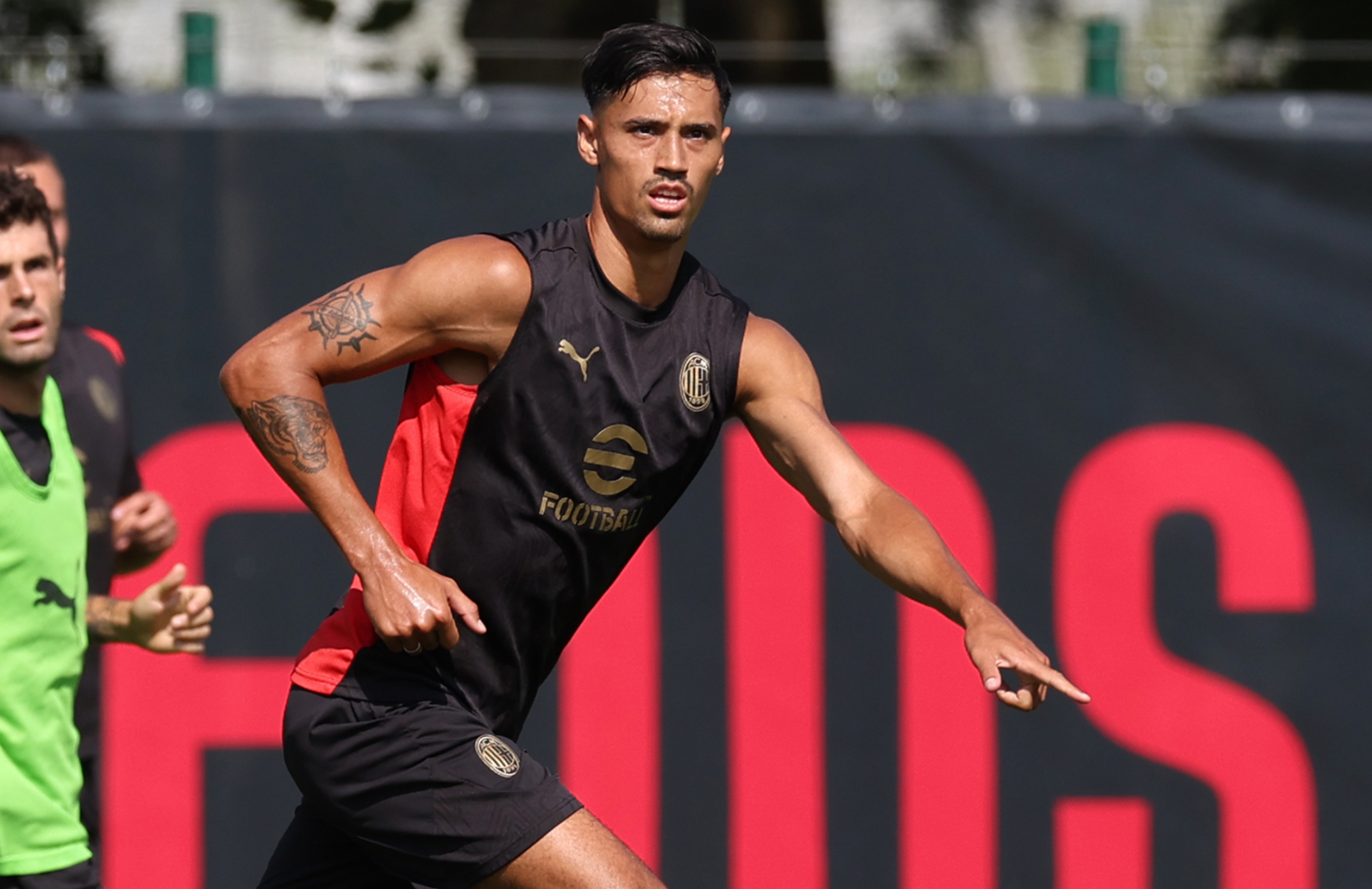 AC Milan Sleeveless Training set 2025