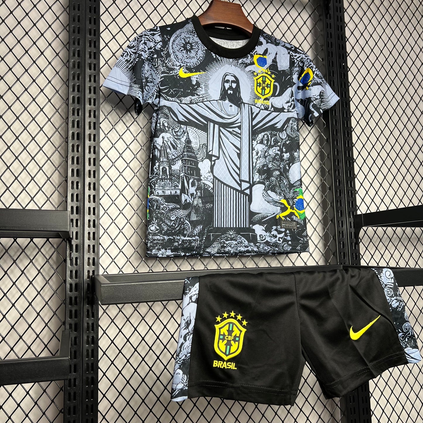 Brazil X Jesus Christ the redeemer 24-25 Kids set Special Edition