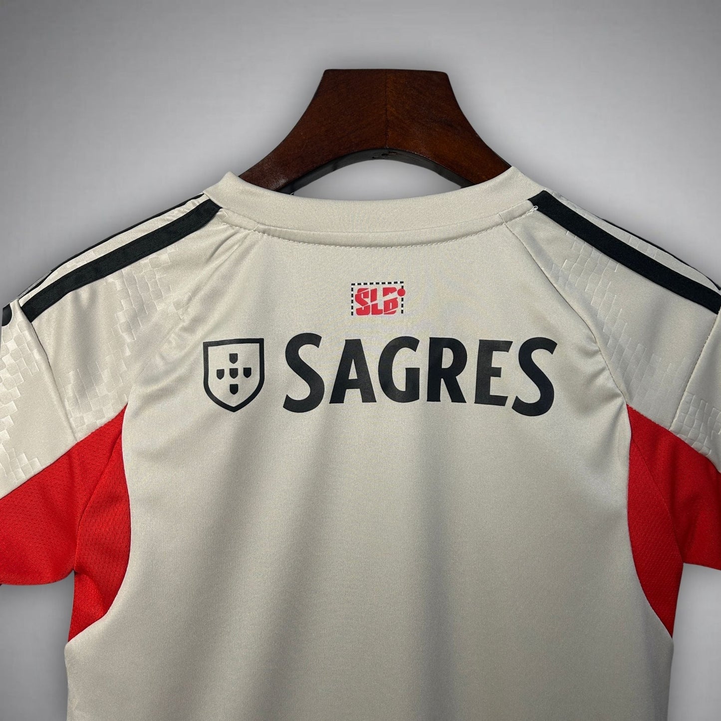 25/26 SL Benfica Away Kids Size Kit