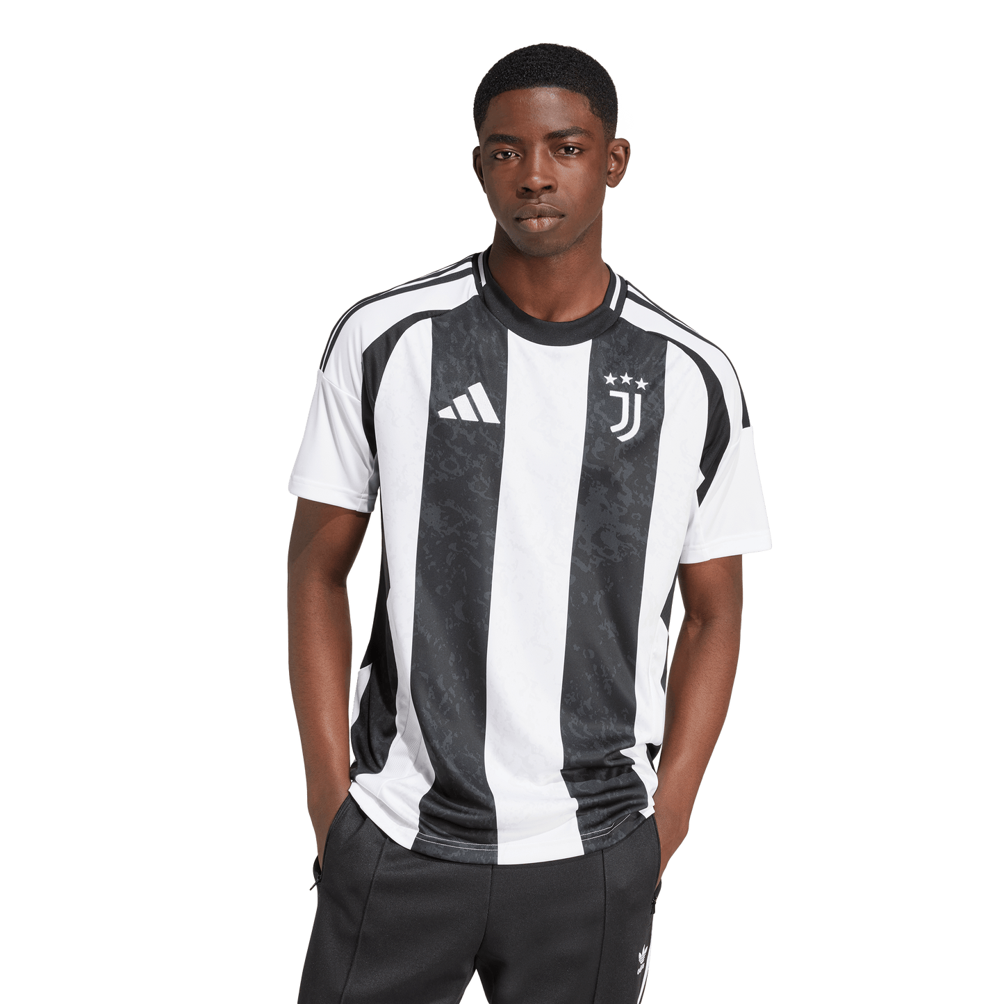 Juventus 24/25 Home Jersey (IS8002)