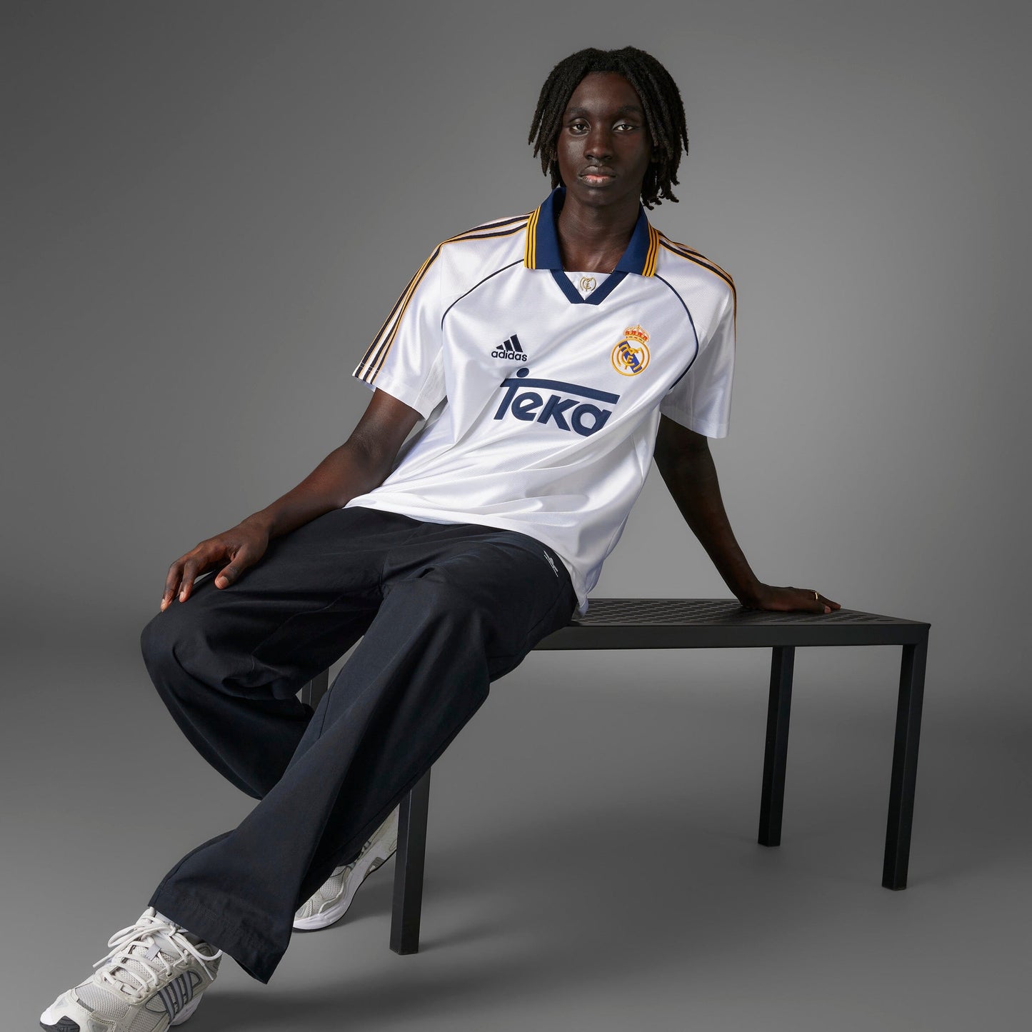 Real Madrid 1999/2000 Home Jersey - Special Edition (JJ3801)