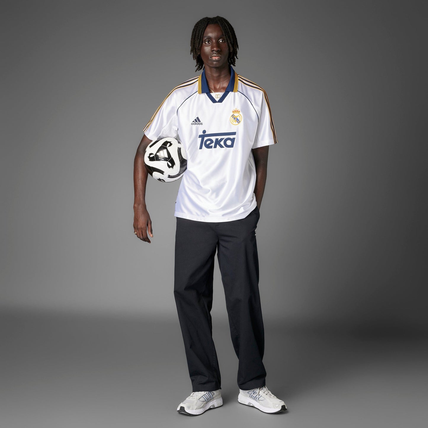 Real Madrid 1999/2000 Home Jersey - Special Edition (JJ3801)